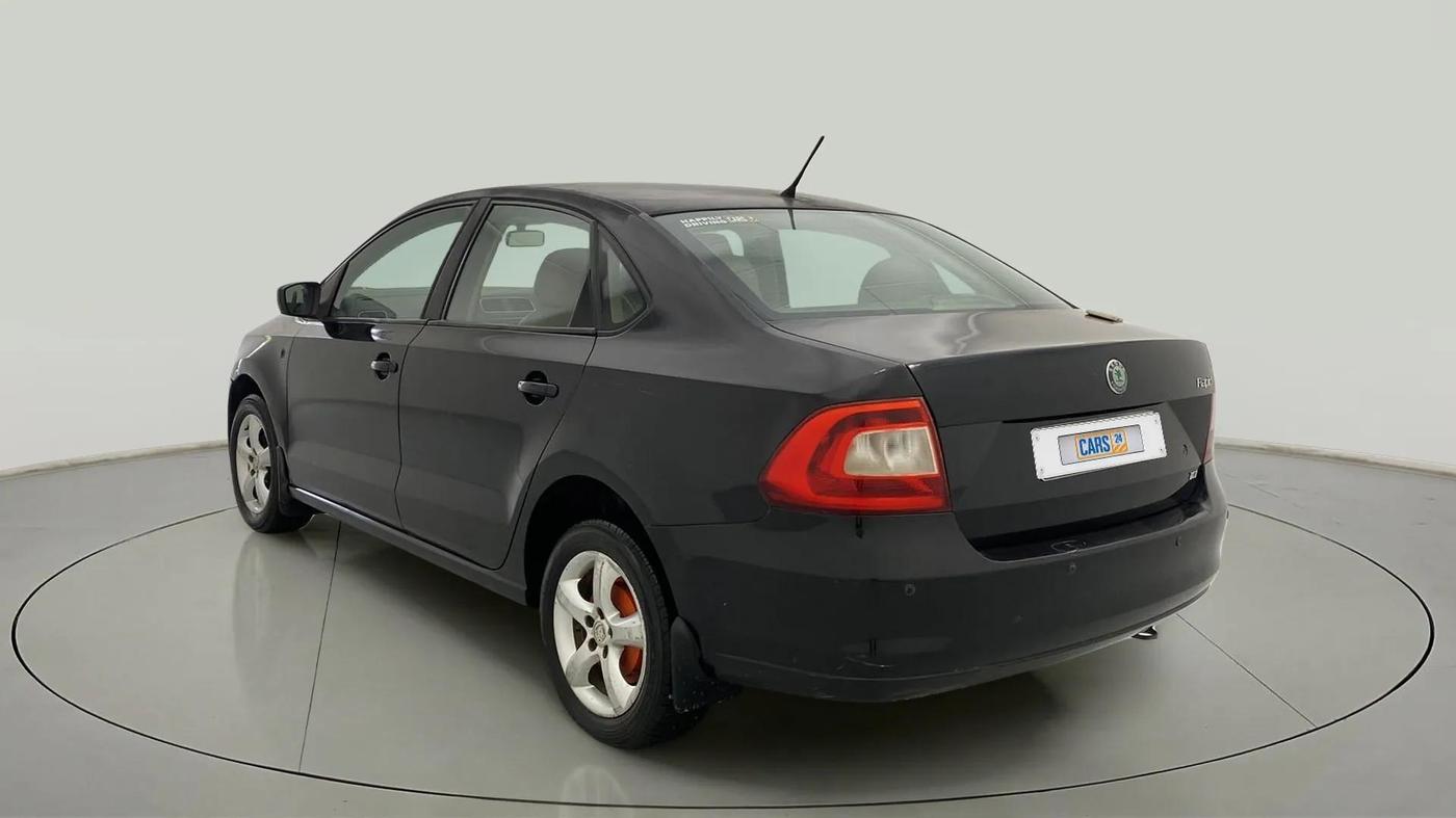 2013 Skoda Rapid ELEGANCE 1.6 TDI CR MT, Diesel, Manual, 1,21,208 km, Left Back Diagonal
