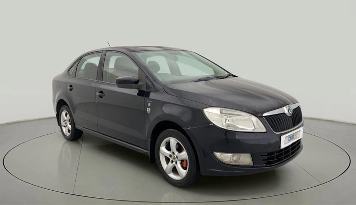 2013 Skoda Rapid ELEGANCE 1.6 TDI CR MT, Diesel, Manual, 1,21,015 km, Right Front Diagonal