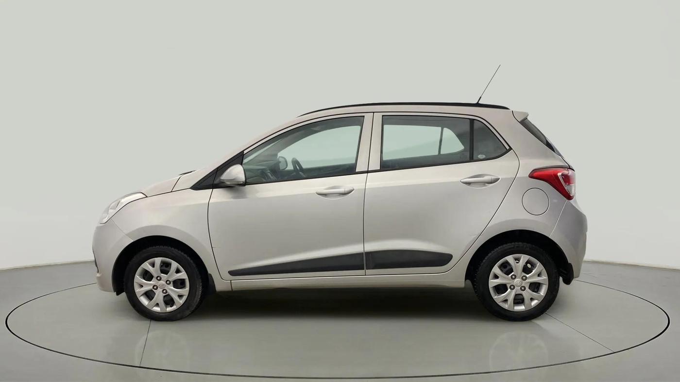 2016 Hyundai Grand i10 SPORTZ 1.2 KAPPA VTVT, Petrol, Manual, 49,721 km, Left Side