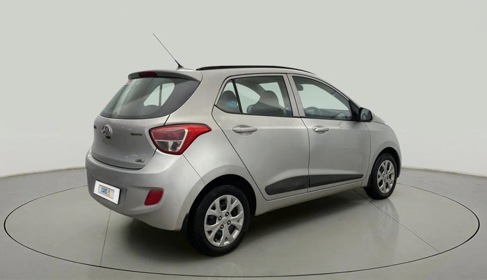 2016 Hyundai Grand i10 SPORTZ 1.2 KAPPA VTVT, Petrol, Manual, 49,721 km, Right Back Diagonal