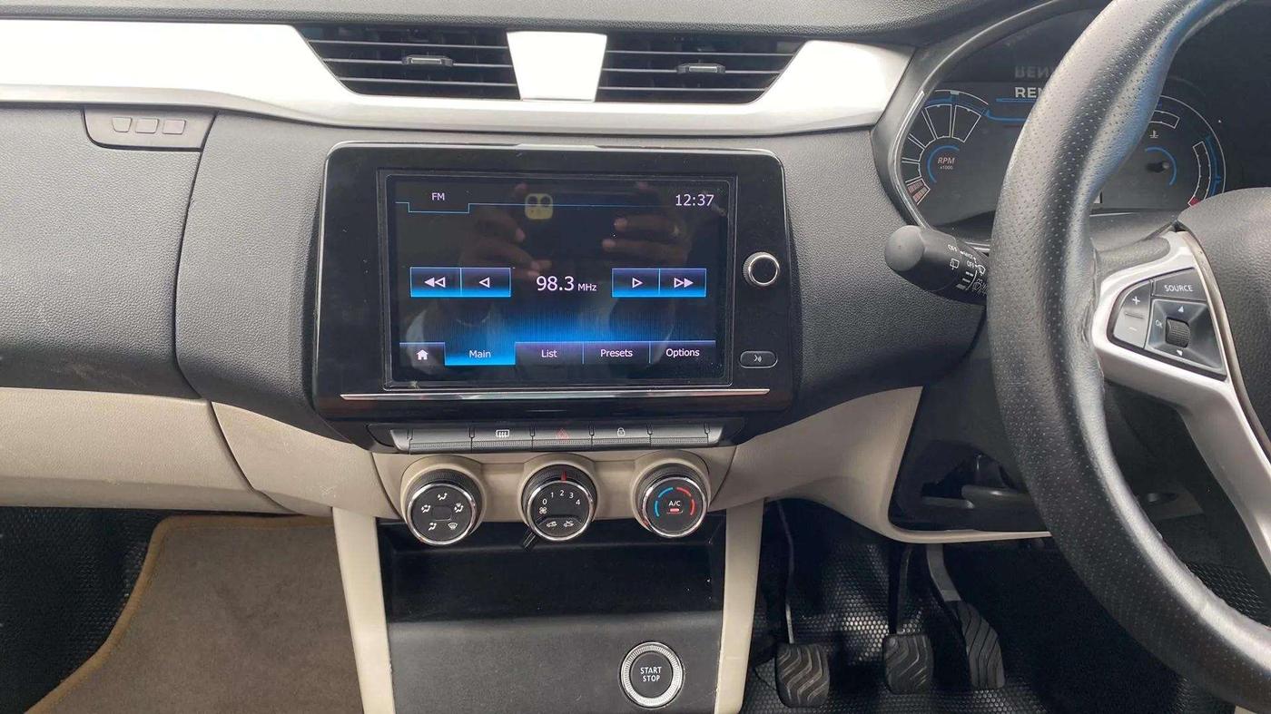 2021 Renault TRIBER RXZ, Petrol, Manual, 33,095 km, Air Conditioner