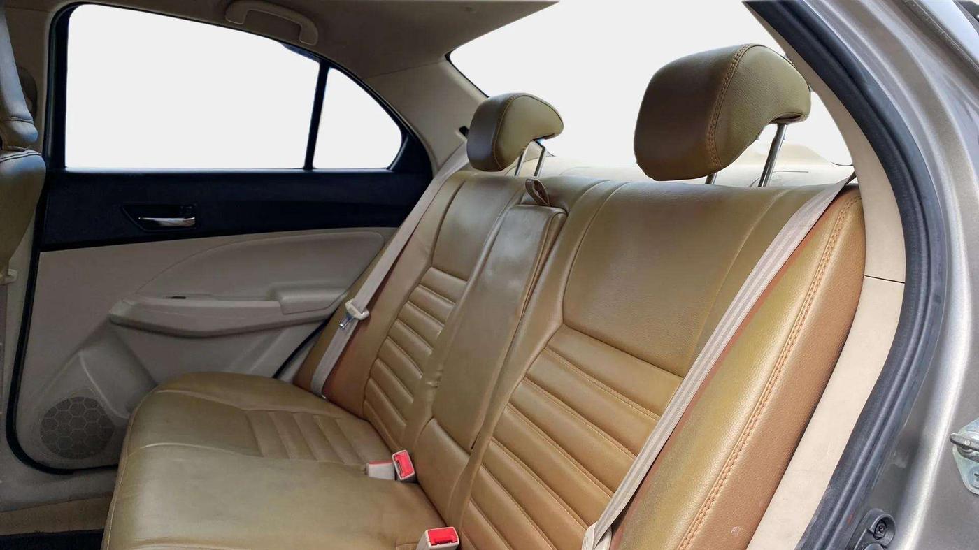 2018 Maruti Dzire ZXI AMT, Petrol, Automatic, 47,844 km, Right Side Rear Door Cabin