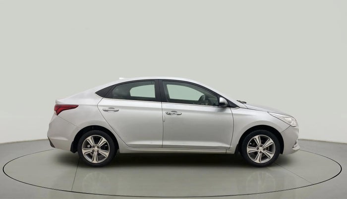 2017 Hyundai Verna 1.6 VTVT SX O, Petrol, Manual, 46,248 km, Right Side View