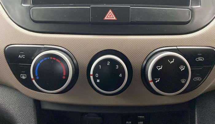 2016 Hyundai Grand i10 SPORTZ 1.2 KAPPA VTVT, Petrol, Manual, 42,365 km, AC Unit - Rear defogger not working