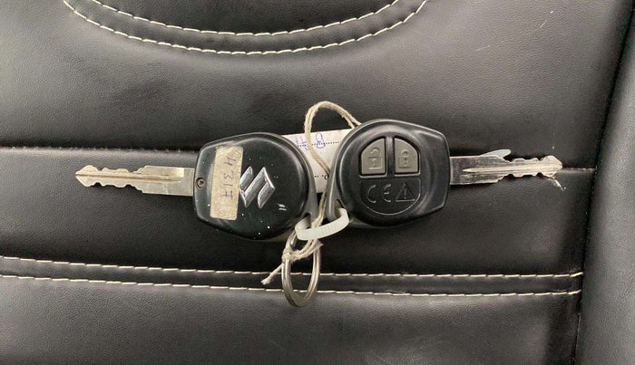 2022 Maruti Baleno SIGMA PETROL 1.2, Petrol, Manual, 10,869 km, Key Close Up