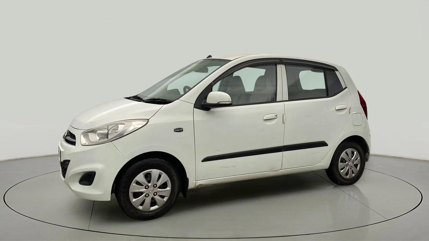 2013 Hyundai i10 MAGNA 1.2, CNG, Manual, 63,889 km, Left Front Diagonal