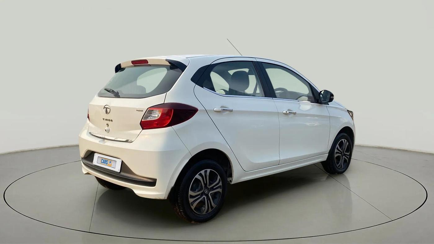 2022 Tata Tiago XZ PLUS CNG, CNG, Manual, 34,103 km, Right Back Diagonal