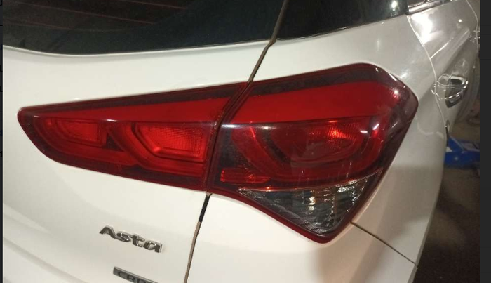 2017 Hyundai Elite i20 ASTA 1.4 CRDI, Diesel, Manual, 89,434 km, Right tail light - Minor damage