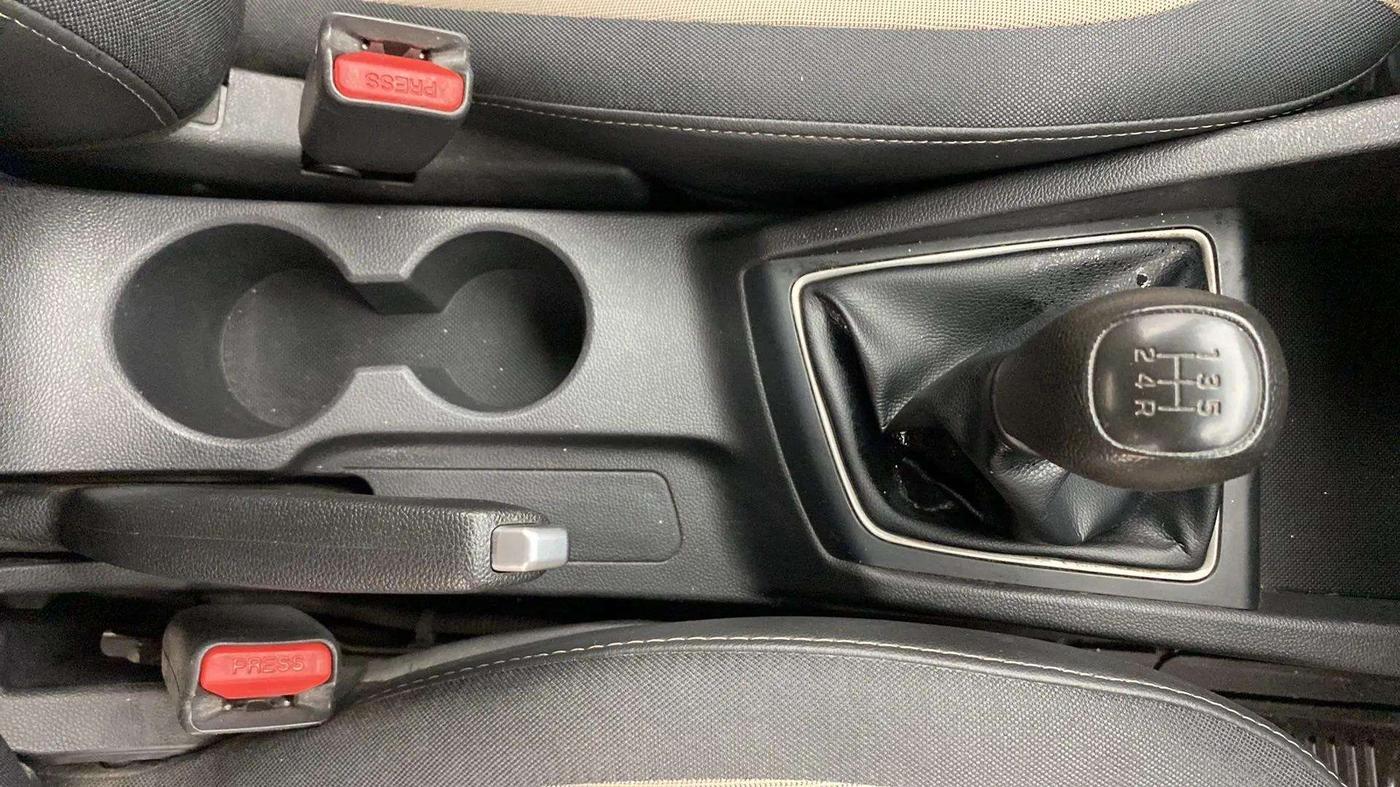 2017 Hyundai Elite i20 ASTA 1.2, Petrol, Manual, 70,764 km, Gear Lever