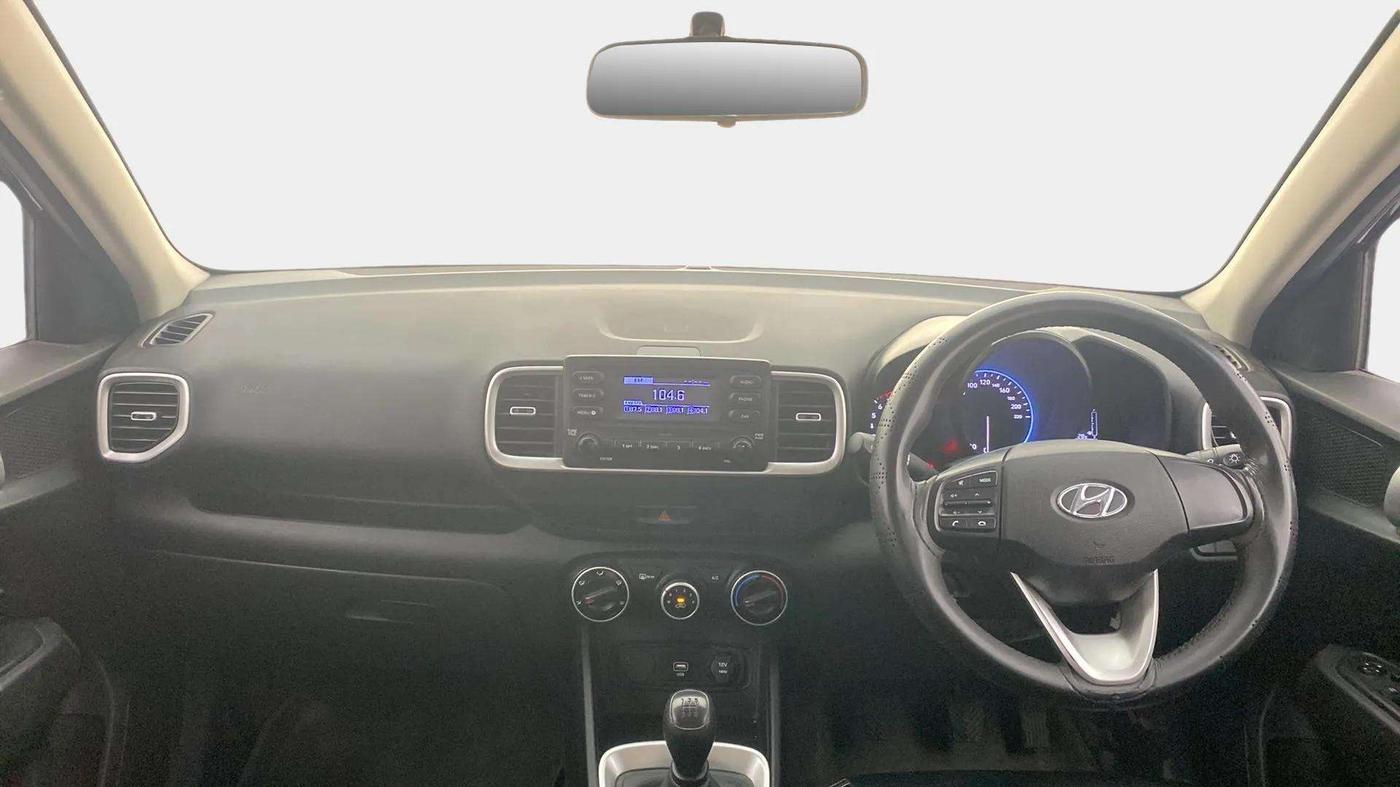 2021 Hyundai VENUE S 1.2, Petrol, Manual, 34,979 km, Dashboard