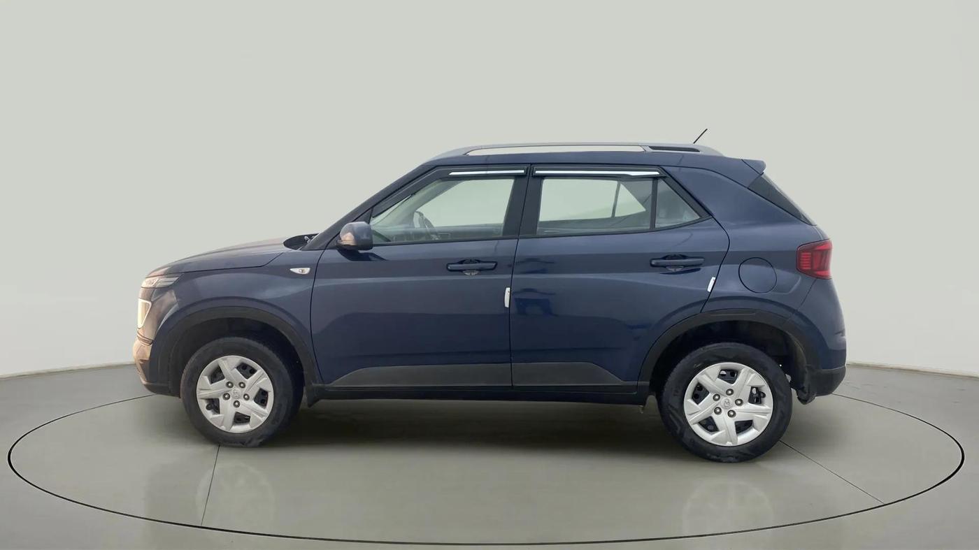 2021 Hyundai VENUE S 1.2, Petrol, Manual, 34,979 km, Left Side
