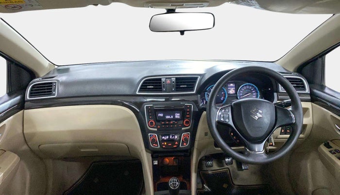 2015 Maruti Ciaz VDI+ SHVS, Diesel, Manual, 50,663 km, Dashboard
