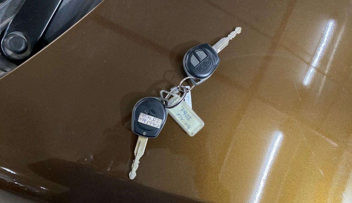 2015 Maruti Ciaz VDI+ SHVS, Diesel, Manual, 50,663 km, Key Close Up