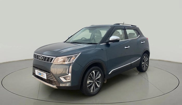 2022 Mahindra XUV300 W8 (O) 1.2 PETROL, Petrol, Manual, 11,456 km, Left Front Diagonal