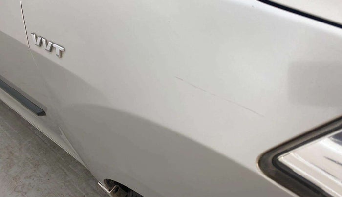 2013 Maruti Ertiga ZXI, Petrol, Manual, 47,427 km, Right fender - Minor scratches