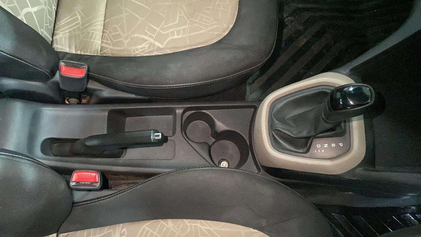 2016 Hyundai Grand i10 ASTA (O) AT 1.2 KAPPA VTVT, Petrol, Automatic, 30,524 km, Gear Lever