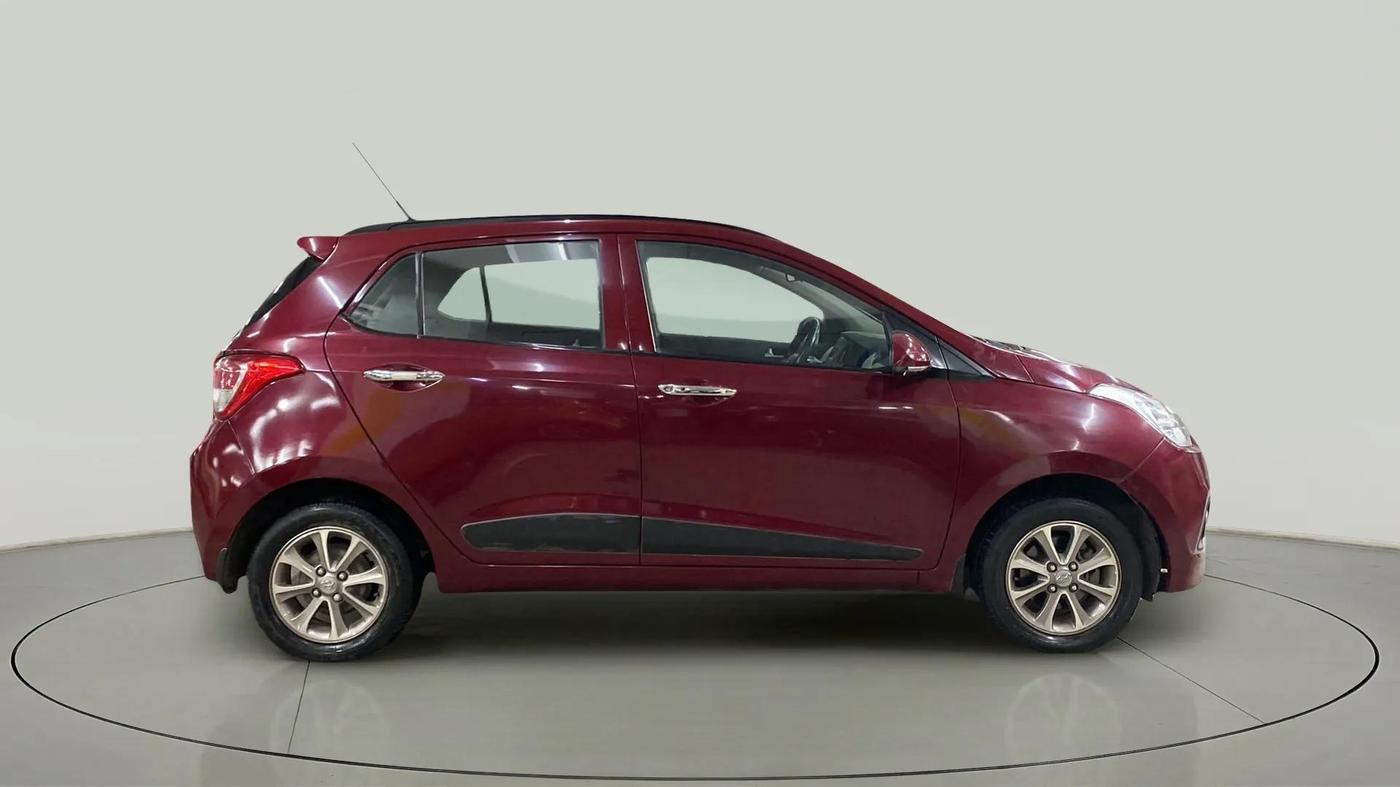 2016 Hyundai Grand i10 ASTA (O) AT 1.2 KAPPA VTVT, Petrol, Automatic, 30,524 km, Right Side View