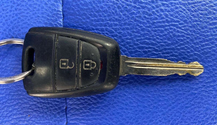 2019 Hyundai NEW SANTRO SPORTZ AMT, Petrol, Automatic, 15,677 km, Key Close Up