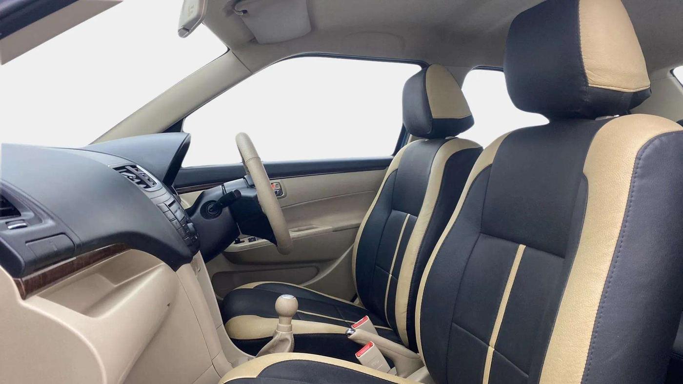 2014 Maruti Swift Dzire VXI, Petrol, Manual, 36,546 km, Right Side Front Door Cabin