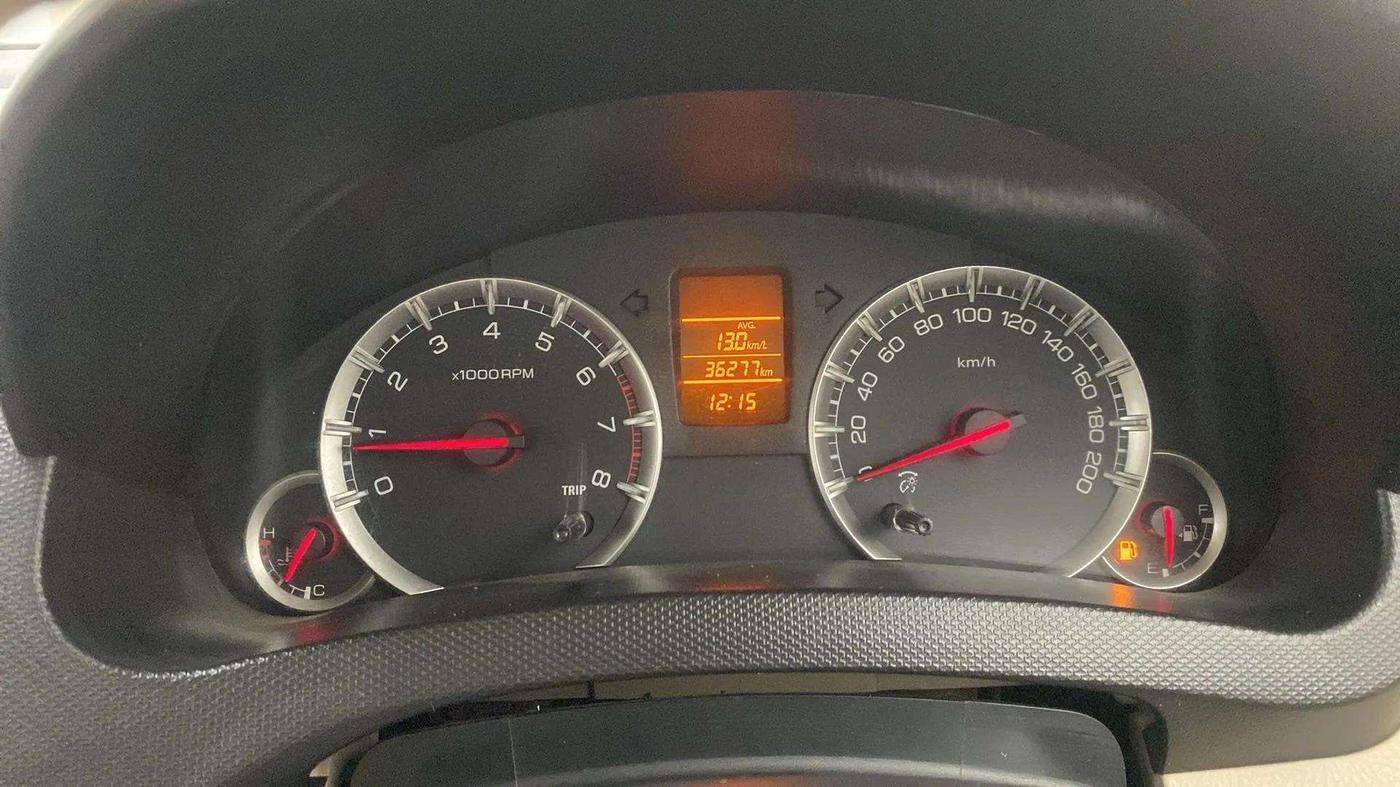 2014 Maruti Swift Dzire VXI, Petrol, Manual, 36,546 km, Odometer Image