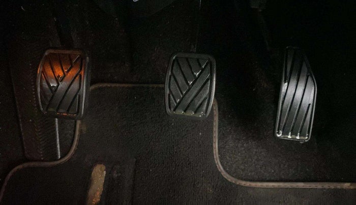 2020 Toyota Glanza G, Petrol, Manual, 28,691 km, Pedals