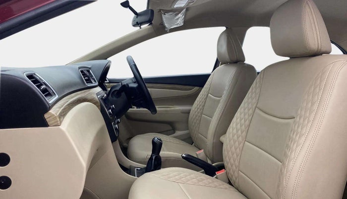 2019 Maruti Ciaz DELTA 1.5 SHVS MT PETROL, Petrol, Manual, 69,131 km, Right Side Front Door Cabin