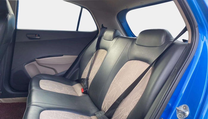 2017 Hyundai Grand i10 MAGNA 1.2 KAPPA VTVT, Petrol, Manual, 45,717 km, Right Side Rear Door Cabin