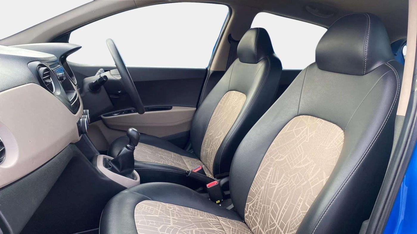 2017 Hyundai Grand i10 MAGNA 1.2 KAPPA VTVT, Petrol, Manual, 45,717 km, Right Side Front Door Cabin