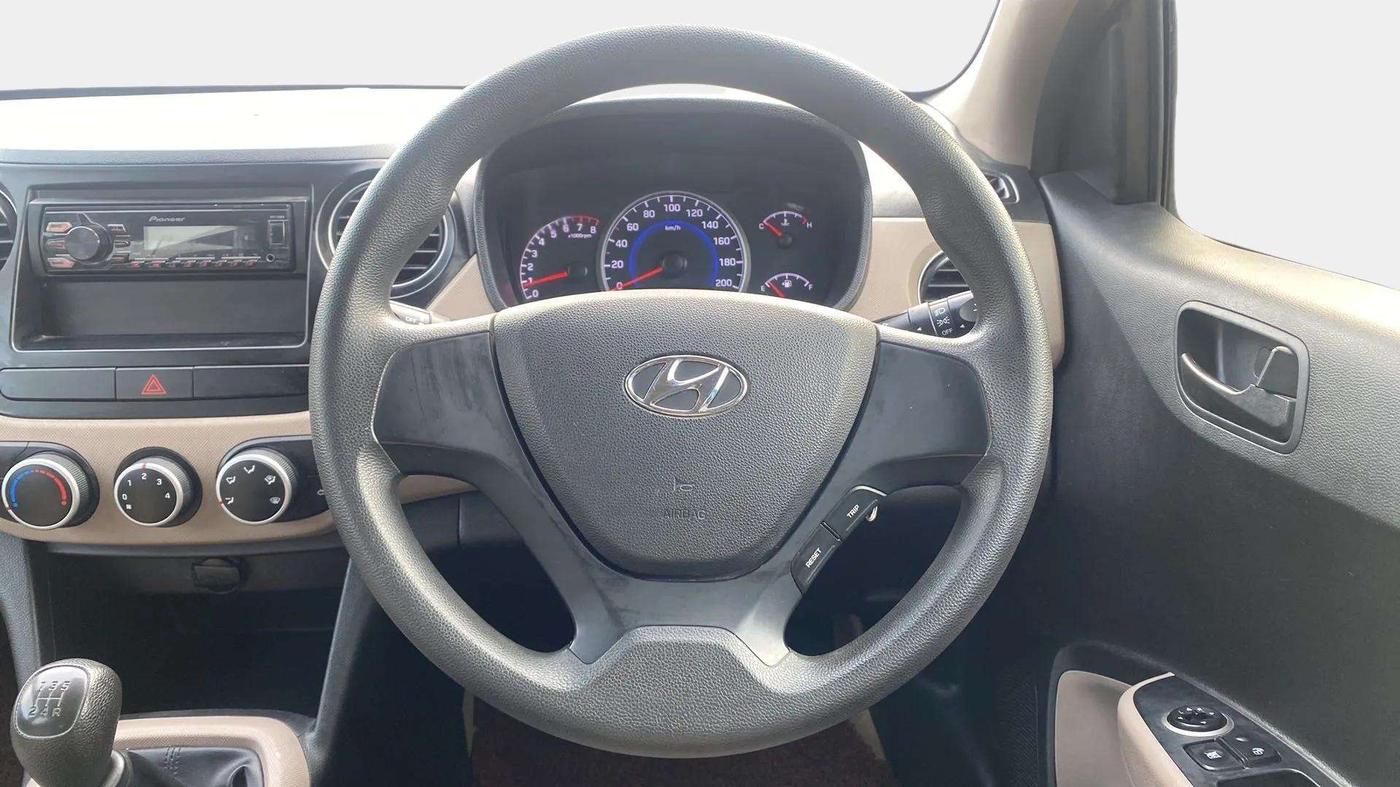 2017 Hyundai Grand i10 MAGNA 1.2 KAPPA VTVT, Petrol, Manual, 45,717 km, Steering Wheel Close Up