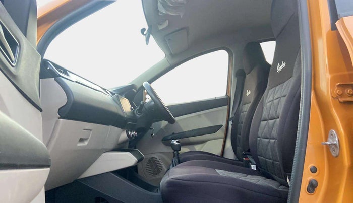 2021 Renault TRIBER RXT, Petrol, Manual, 25,455 km, Right Side Front Door Cabin