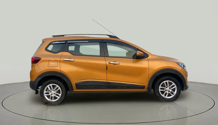 2021 Renault TRIBER RXT, Petrol, Manual, 25,455 km, Right Side View