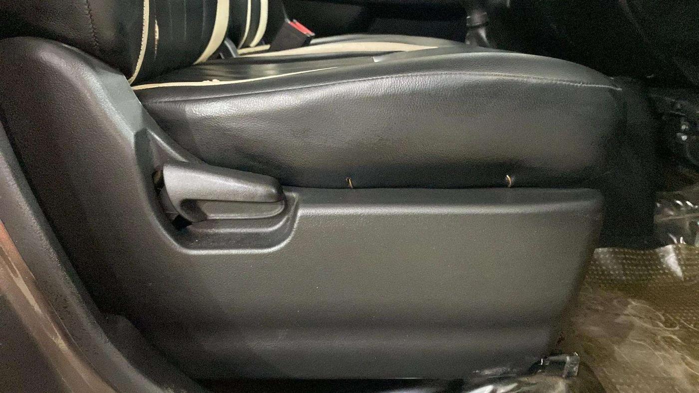 2014 Maruti Wagon R 1.0 VXI, Petrol, Manual, 46,684 km, Driver Side Adjustment Panel