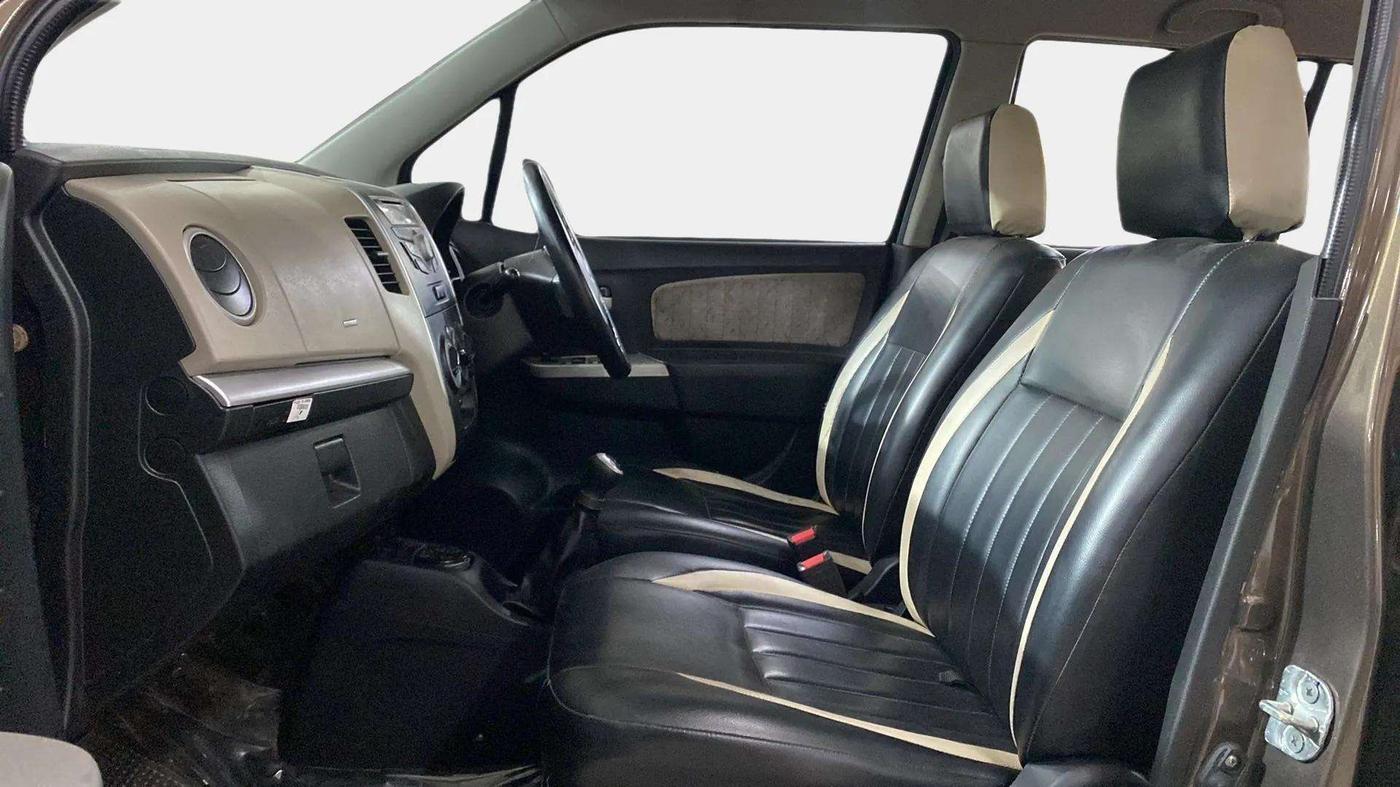 2014 Maruti Wagon R 1.0 VXI, Petrol, Manual, 46,684 km, Right Side Front Door Cabin