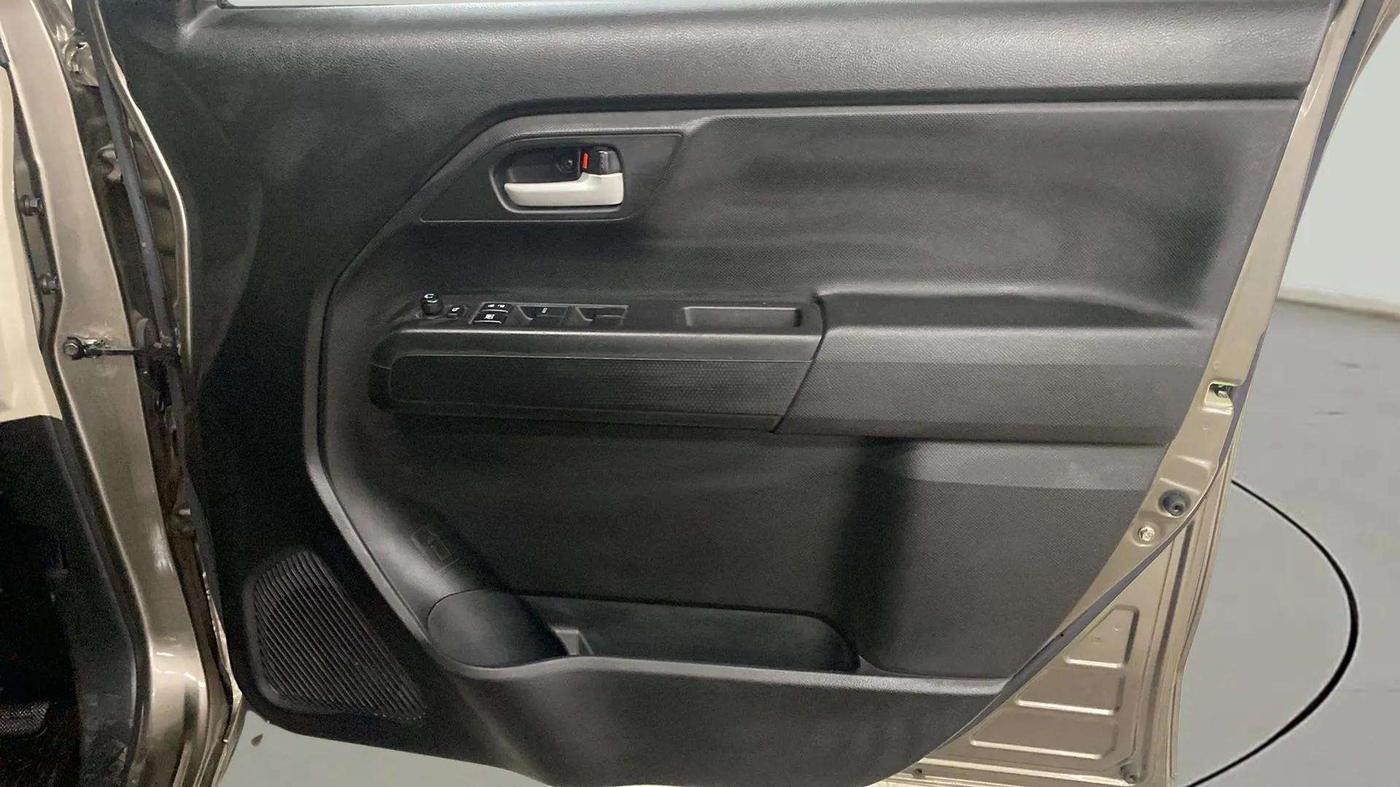 2021 Maruti New Wagon-R ZXI 1.2 AMT, Petrol, Automatic, 13,627 km, Driver Side Door Panels Control