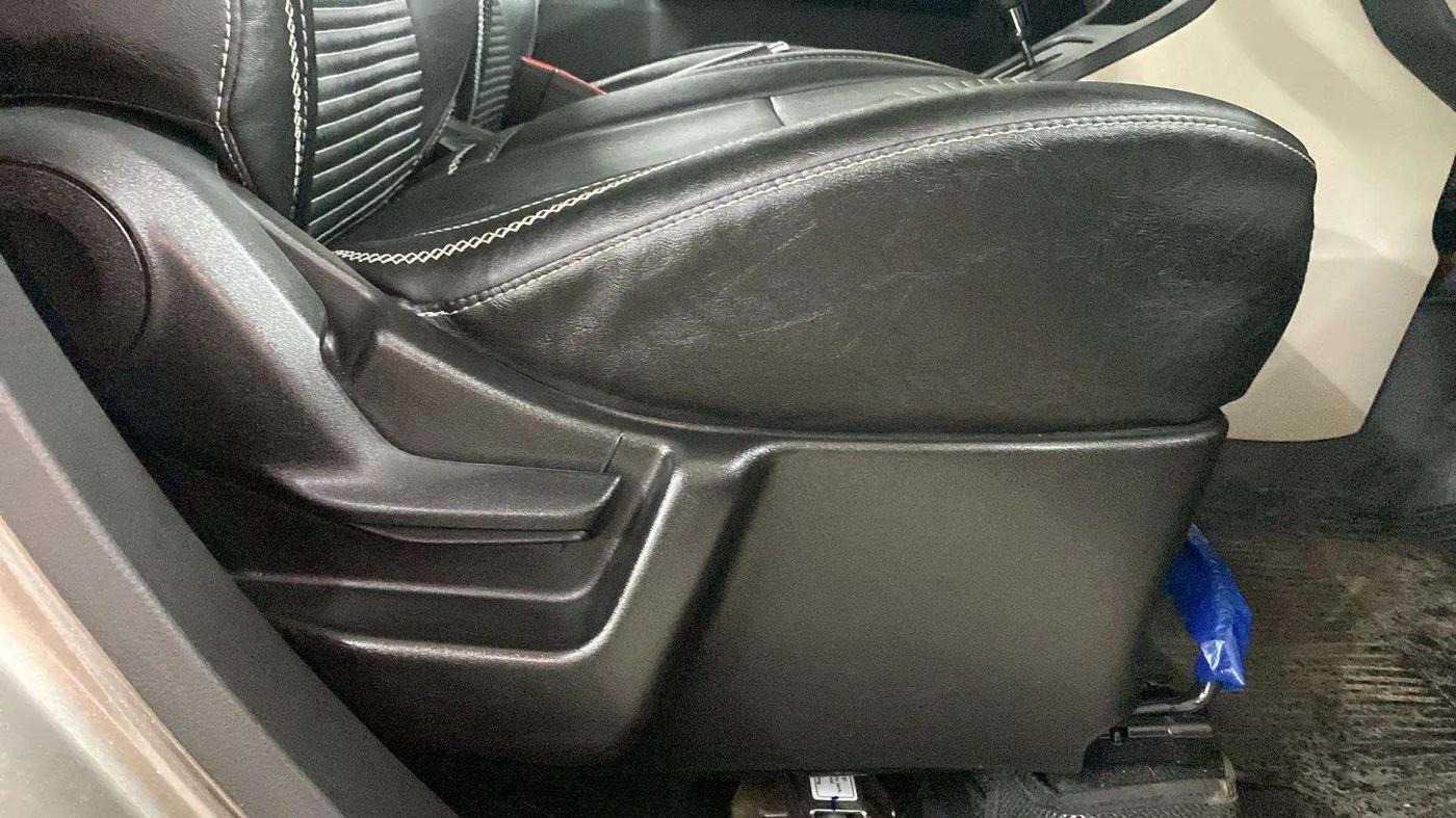 2021 Maruti New Wagon-R ZXI 1.2 AMT, Petrol, Automatic, 13,627 km, Driver Side Adjustment Panel