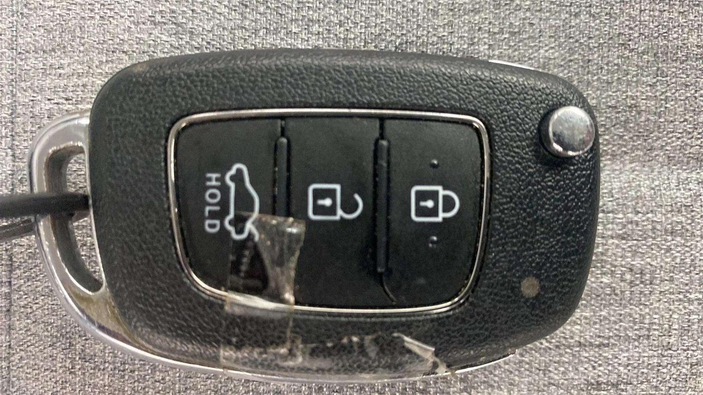 2021 Hyundai GRAND I10 NIOS SPORTZ AMT 1.2 KAPPA VTVT, Petrol, Automatic, 30,379 km, Key Close Up