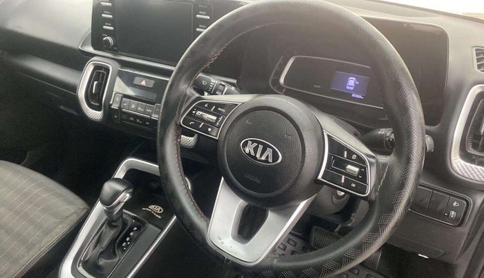 2020 KIA SONET HTK PLUS 1.5 AT, Diesel, Automatic, 81,047 km, Dashboard - Headlight height adjustment not working