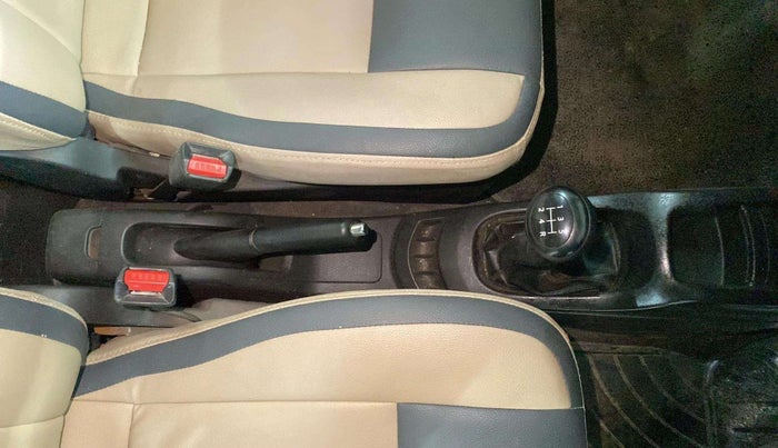 2013 Maruti Wagon R 1.0 VXI, Petrol, Manual, 49,730 km, Gear Lever