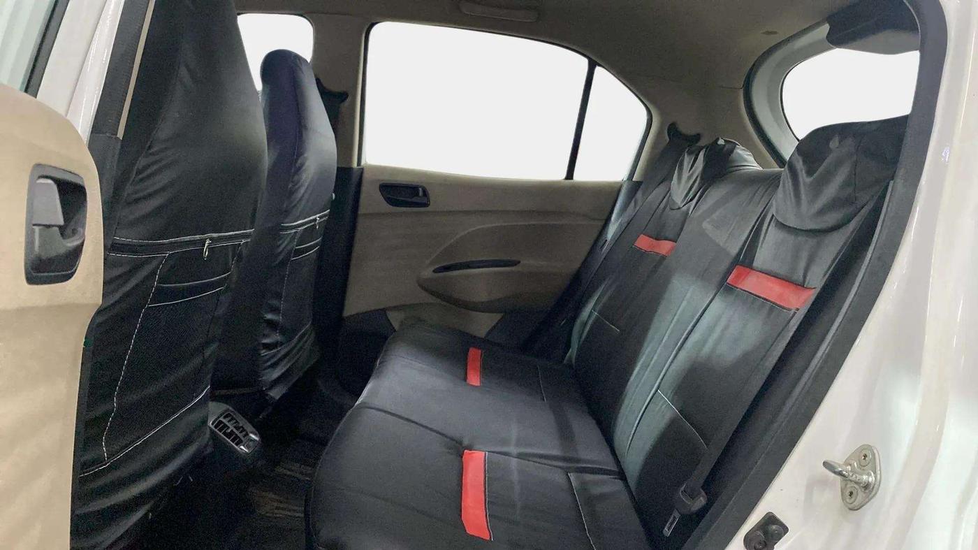 2020 Hyundai NEW SANTRO SPORTZ EXECUTIVE MT CNG, CNG, Manual, 76,503 km, Right Side Rear Door Cabin