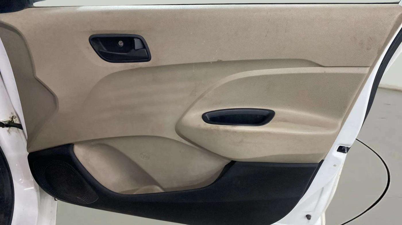 2020 Hyundai NEW SANTRO SPORTZ EXECUTIVE MT CNG, CNG, Manual, 76,503 km, Driver Side Door Panels Control