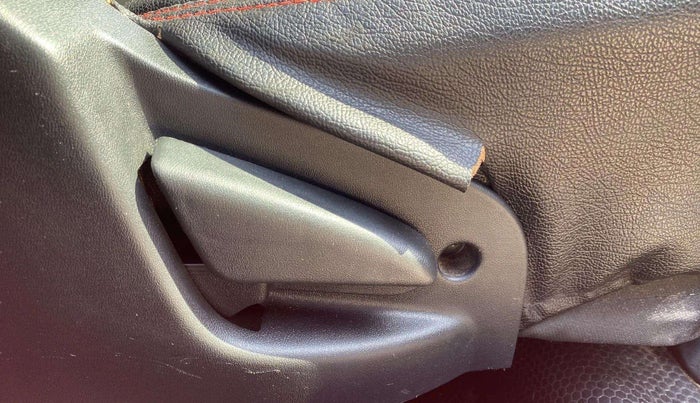 2019 Datsun Go T, Petrol, Manual, 52,580 km, Driver Side Adjustment Panel