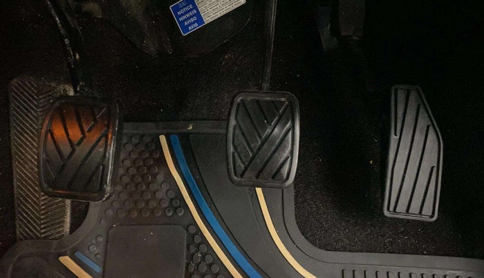 2018 Maruti Baleno ALPHA PETROL 1.2, Petrol, Manual, 52,050 km, Pedals