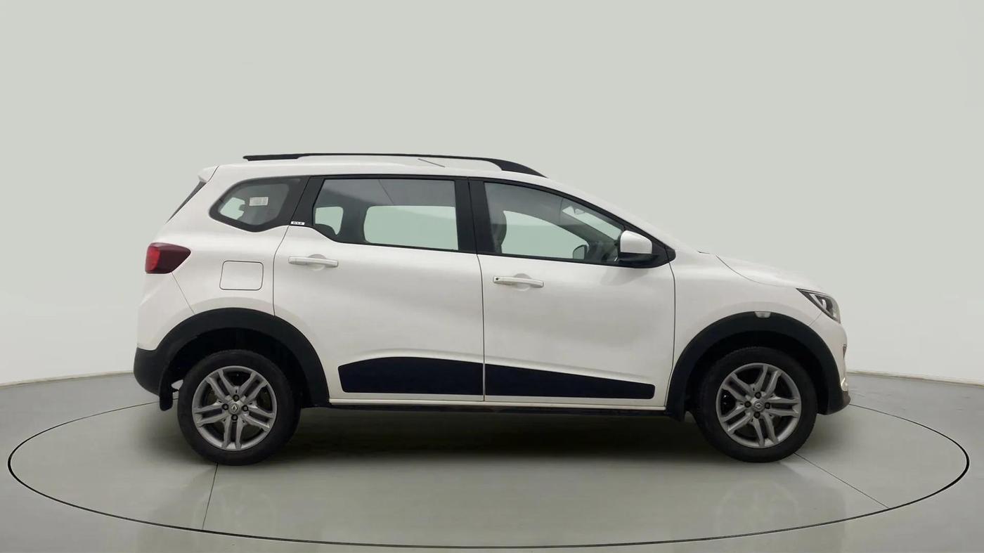 2020 Renault TRIBER RXZ AMT, Petrol, Automatic, 28,421 km, Right Side View