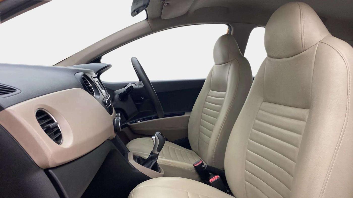 2014 Hyundai Grand i10 SPORTZ AT 1.2 KAPPA VTVT, Petrol, Automatic, 53,881 km, Right Side Front Door Cabin