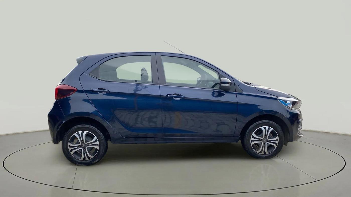 2023 Tata Tiago XT CNG, CNG, Manual, 7,011 km, Right Side