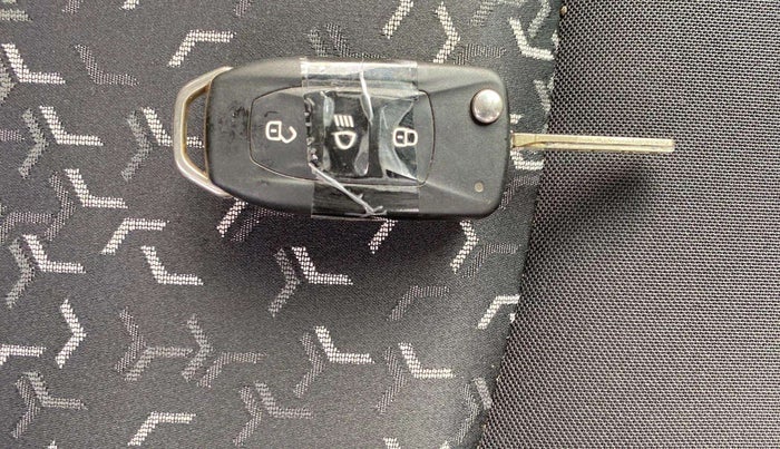 2023 Tata Tiago XT CNG, CNG, Manual, 7,011 km, Key Close Up