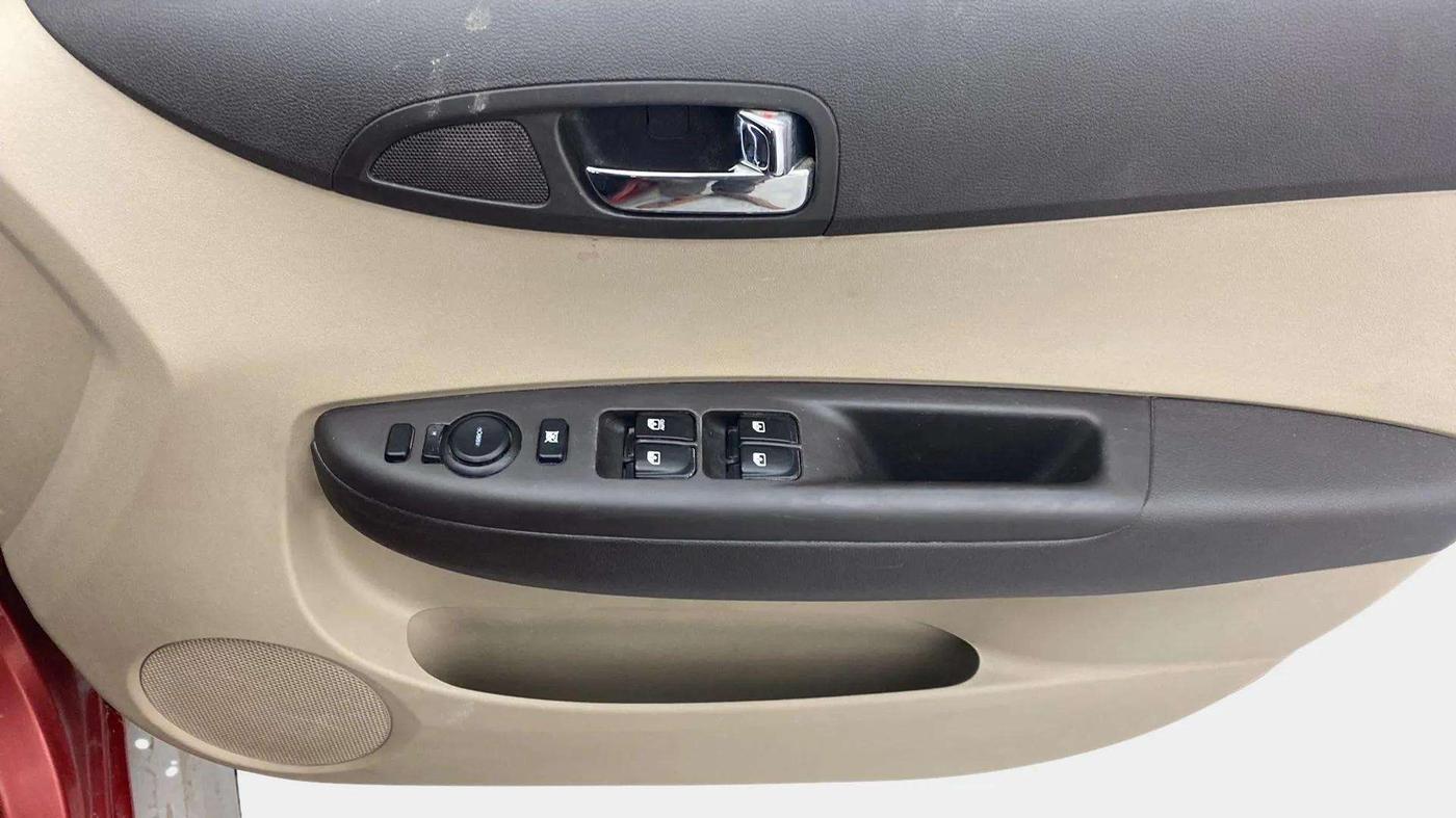2013 Hyundai i20 ASTA 1.2, Petrol, Manual, 79,714 km, Driver Side Door Panels Control