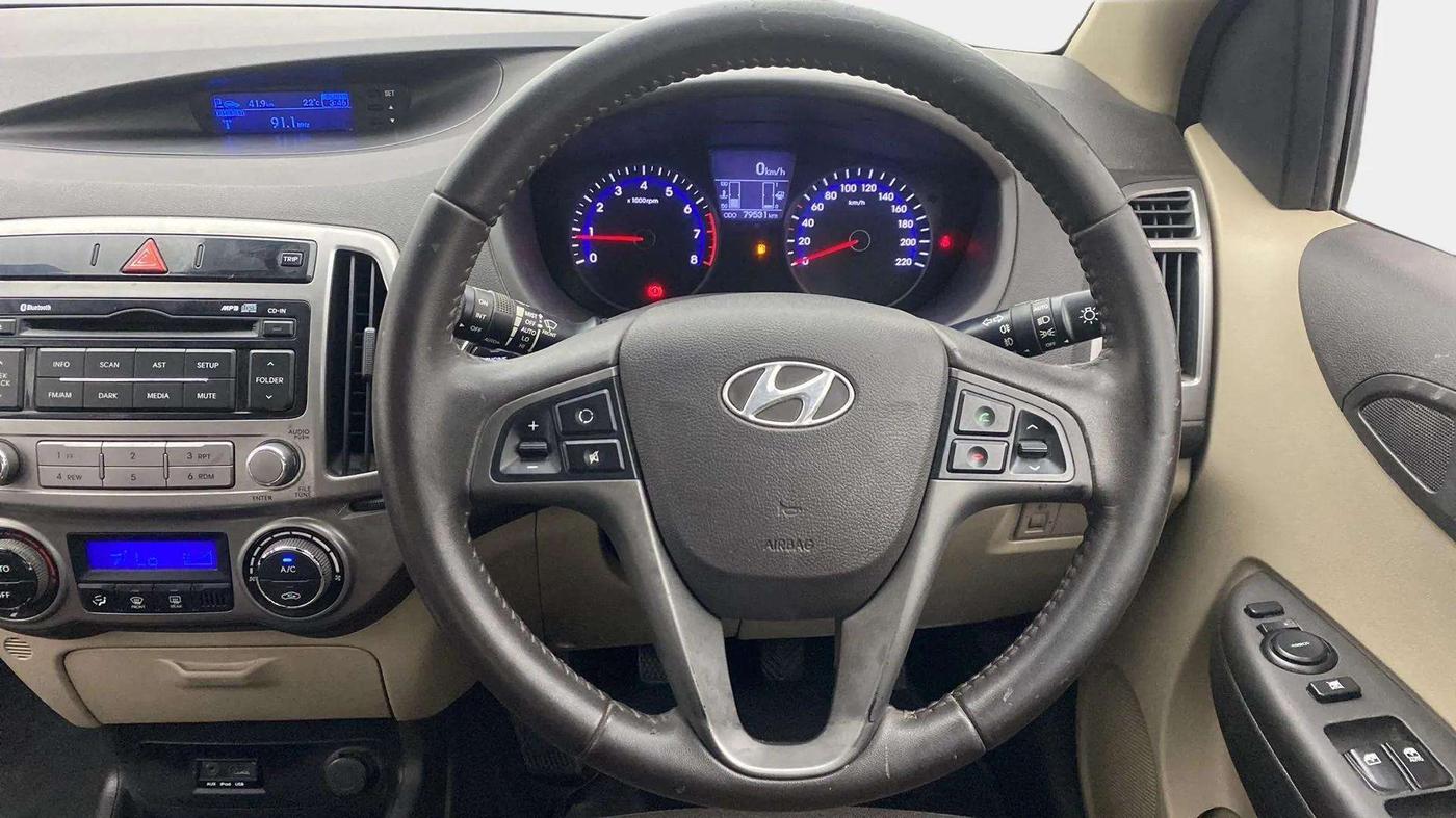 2013 Hyundai i20 ASTA 1.2, Petrol, Manual, 79,714 km, Steering Wheel Close Up