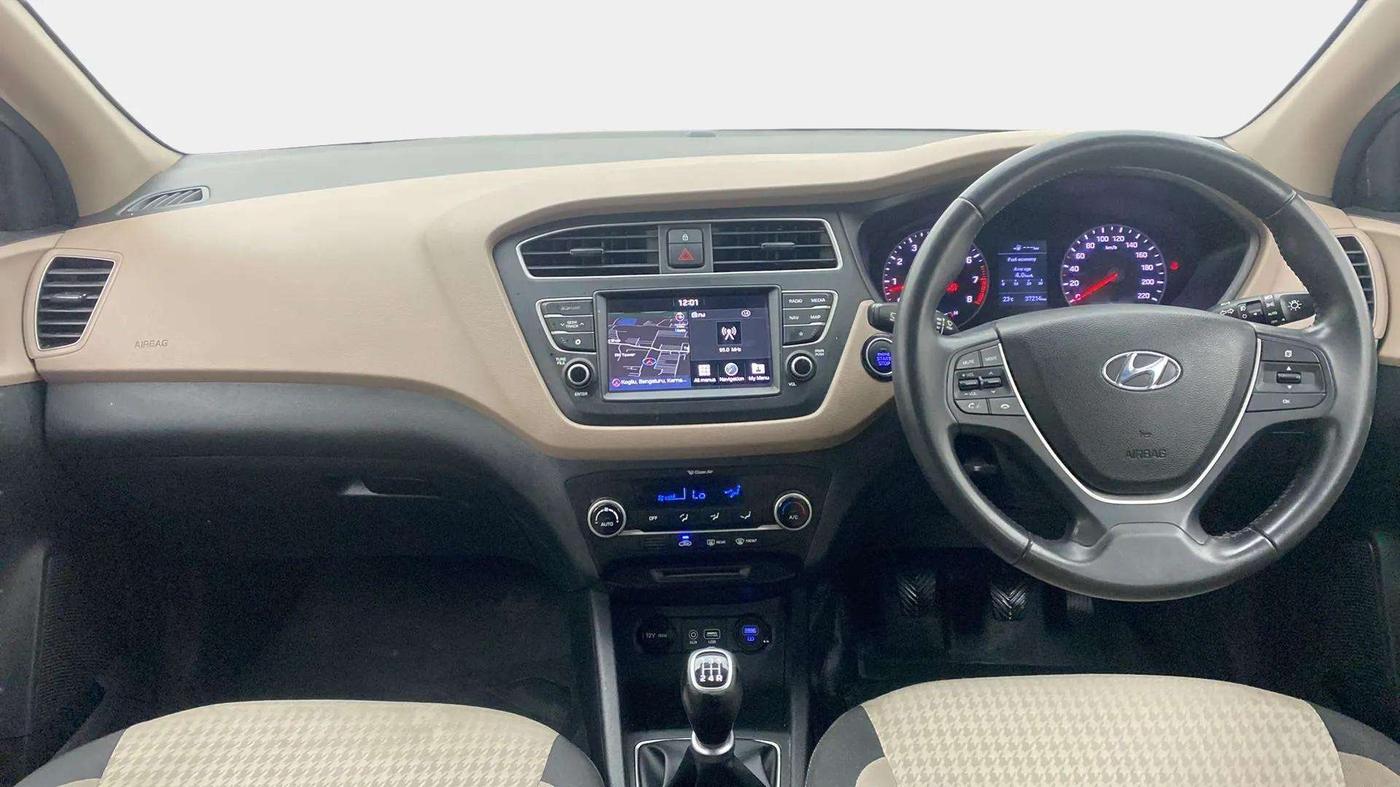 2018 Hyundai Elite i20 ASTA 1.2 (O), Petrol, Manual, 37,291 km, Dashboard