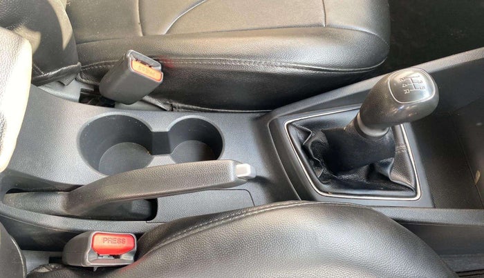2019 Hyundai Elite i20 MAGNA PLUS 1.2, Petrol, Manual, 56,431 km, Gear Lever